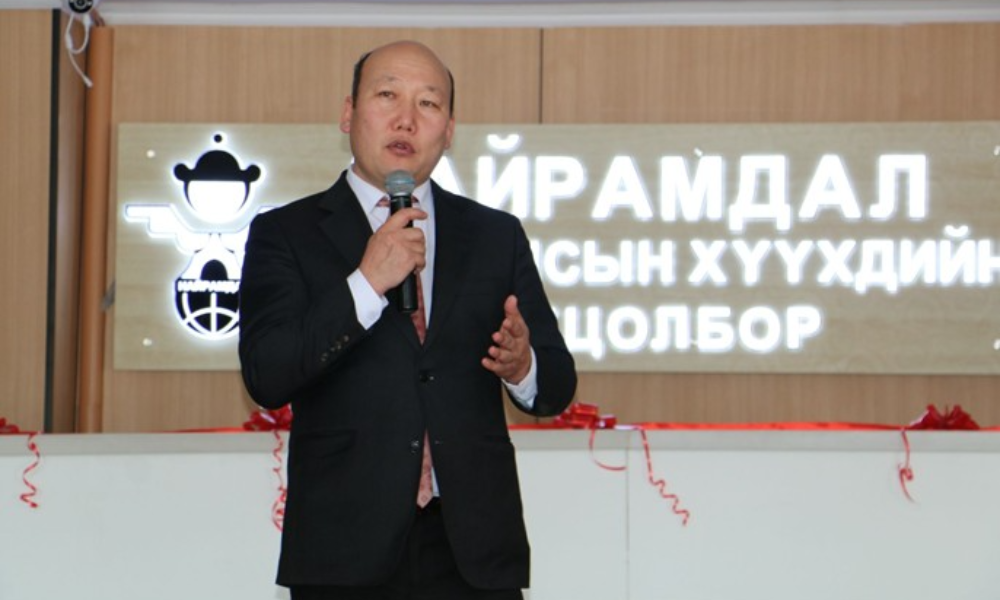 ОЛОН УЛСЫН НАЙРАМДАЛ ЦОГЦОЛБОРТ ХҮҮХДИЙН ХӨГЖЛИЙГ ДЭМЖИХ ТАНХИМУУДЫГ ШИНЭЭР БАЙГУУЛЛАА
